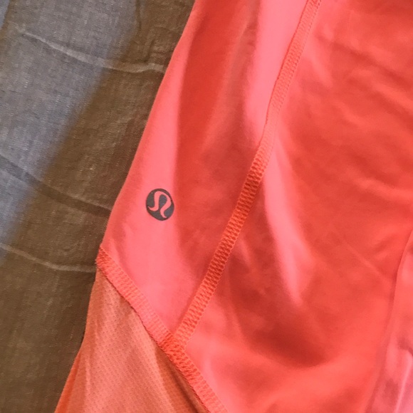 Lululemon capris - Picture 4 of 5